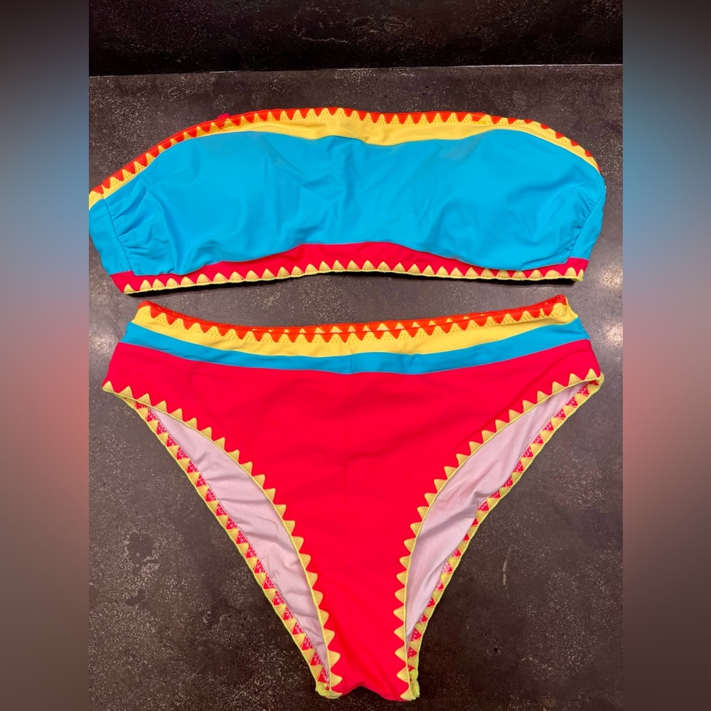 Popvil strapless bikini, size medium, bright colors
